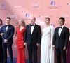 Louis Ducruet et sa femme Marie, mais aussi Gareth Wittstock, frère de la princesse Charlene
Louis Ducruet, Marie Ducruet (enceinte), Fiona Gubelmann, Will Yun Lee et SAS Le Prince Albert II de Monaco, la princesse Charlene et Camille Gottlieb. - La famille princière au photocall et cérémonie de clôture de la 63ème édition du Festival de Télévision de Monte-Carlo (63rd Golden Nymph) au Grimaldi Forum à Monaco le 18 juin 2024.
© Denis Guignebourg / Bestimage