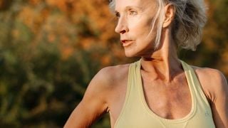 Pratiquer le sport après 60 ans : pour avoir des résultats efficaces, une routine précise de 2 à 3 jours par semaine suffit