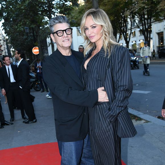 Marc Lavoine et sa compagne Adriana Karembeu arrivant au "Concerto pour la Paix" organisé par Omar Harfouch au Théâtre des Champs Élysées à Paris, France, le 18 Septembre 2024. 

© Rachid Bellak / Bestimage