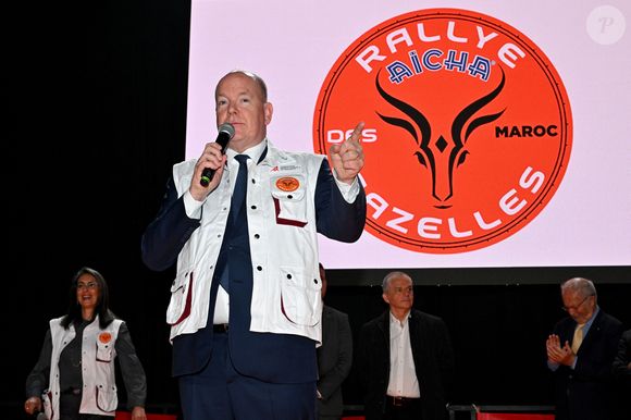 Le prince Albert II de Monaco a donné le départ de la 34eme édition du Rallye des Gazelles, depuis le chapiteau de Fonvieille à Monaco, en compagnie de Dominique Serra, la fondatrice et présidente du Rallye, de la marraine de coeur pour 2025, Luana Belmondo, Nadia Fettah Alaoui, la ministre de l'Economie et des Finances du Royaume du Maroc, du président du Conseil National Monégasque, Thomas Brezzo, et des personnalités du gouvernement, le 12 avril 2025 © Bruno Bebert / Bestimage