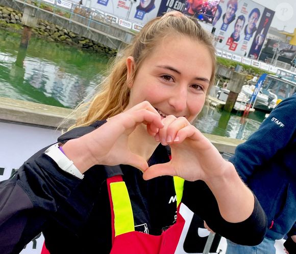 Violette Dorange, 23 ans, a passé la ligne d'arrivée du Vendée Globe en 25ème position, bouclant son tour du monde en 90 jours, 22 heures et 37 minutes 9 secondes. Les Sables-d'Olonne le 9 février 2024. © Fabien Faure/Bestimage