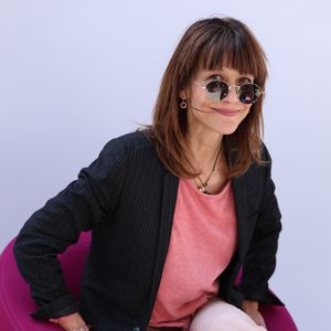 Sophie Marceau assiste au 5ème festival du Livre de Paris au Grand Palais à Paris, France, le 18 avril 2026. Les 17, 18 et 19 avril 2026, le Festival du livre de Paris célébrera les livres et la lecture, sous toutes ses formes, pour tous les publics. © Denis Guignebourg/Bestimage