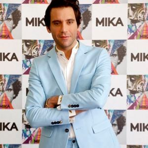Mika pose lors d'un photocall dans le cadre de la promotion de son nouvel album My Name is Michael Holbrook à Milan Italie le 3 octobre 2019. Photo by Mourad Balti Touati/La Presse/ABACAPRESS.COM