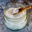 Elle ne sert pas qu’en cuisine ! 10 utilisations insoupçonnées et pourtant magiques de l’huile de coco