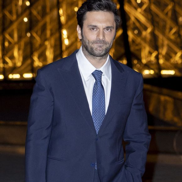 Au même titre que Pio Marmaï.

Pio Marmaï - Photo Call du « Le Grand Diner du Louvre « lors de la Fashion Week  à Paris le 5 mars 2025. © Olivier Borde /Bestimage