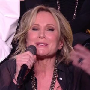 Ambre a partagé un moment fort en duo avec Patricia Kaas sur Entrer dans la lumière.

Patricia Kaas est venue soutenir Ambre pour la finale de la "Star Academy".