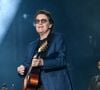 Le chanteur a monté un projet qui rencontre un grand succès à Astaffort, son fief situé dans le Lot-et-Garonne


Francis Cabrel sur la scène du festival des Francofolies 2021 à la Rochelle, le 12 juillet 2021. © MPP / Bestimage