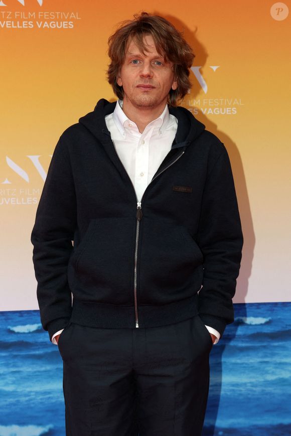 Alex Lutz - Cérémonie de clôture du 2ème Festival International du Film "Nouvelles Vagues" de Biarritz, le 22 juin 2024. © Jean-Marc Lhomer / Bestimage