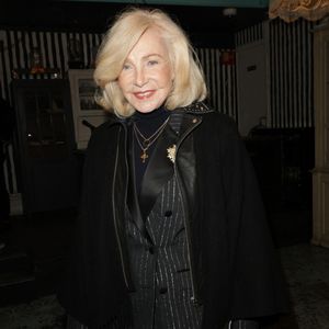 Michèle Torr - La ministre de la Culture Rachida Dati remet les insignes de l’ordre des Arts et des Lettres à Mine Vergès et Virginie Clerico-Patsouris suite à la présentation d'un plan de soutien et de reconnaissance des cabarets au Moulin Rouge à Paris le 21 janvier 2025. © Coadic Guirec/Bestimage
