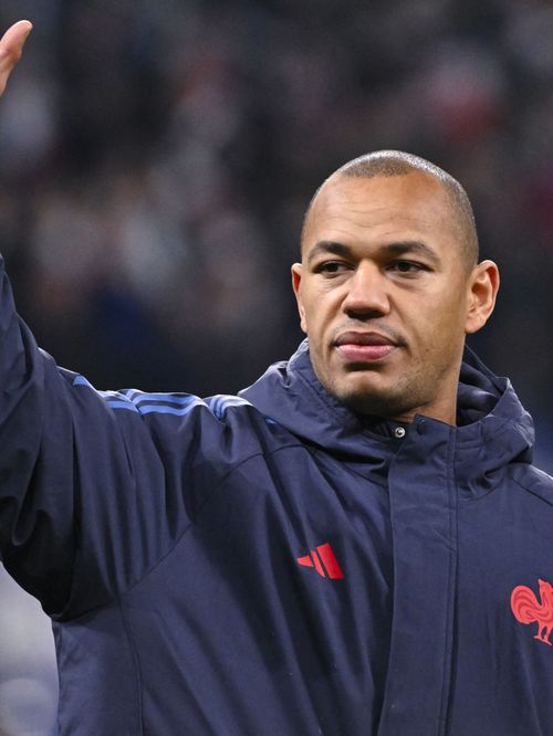 "Ca m'aère l'esprit" : En plein Paris, ce rugbyman star du XV de France a lancé sa propre affaire loin du monde du sport