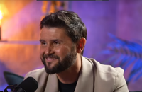 Christophe Beaugrand : télé, secrets et engagements | Un éclair de Guény - YouTube