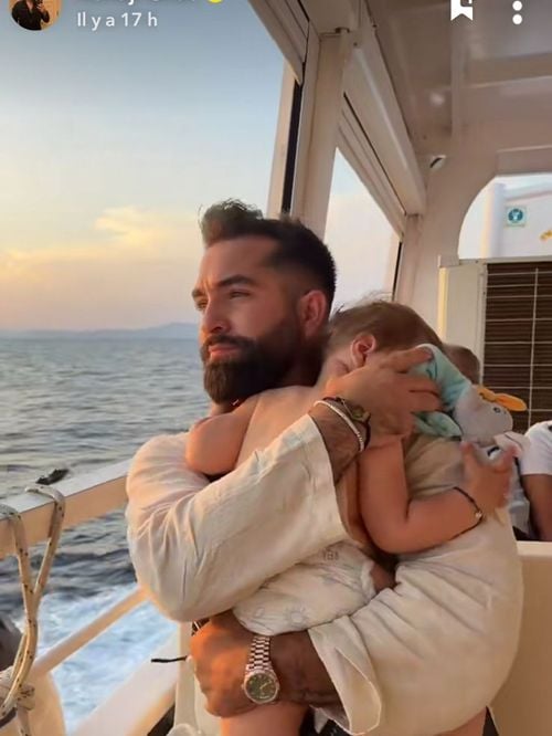 Kendji Girac hors de la France avec sa compagne Soraya et leurs deux enfants : il a visité un site naturel exceptionnel en Europe