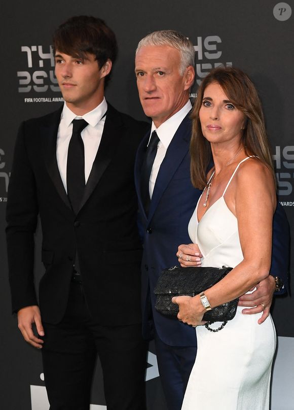 Didier Deschamps, sa femme Claude et son fils Dylan arrivent aux Best FIFA Football Awards 2018 au Royal Festival Hall, Londres, Royaume-Uni, le 24 septembre 2018. Photo by Christian Liewig/ABACAPRESS.COM