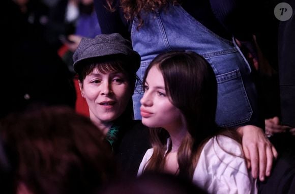 Exclusif - Armelle Deutsch et sa fille Ysée Jouannet - Projection du court métrage "Allez ma Fille" réalisé par C.Jouannet lors du 27éme Festival International du Film de Comédie de l'Alpe d'Huez, le 17 janvier 2024. © Dominique Jacovides / Bestimage