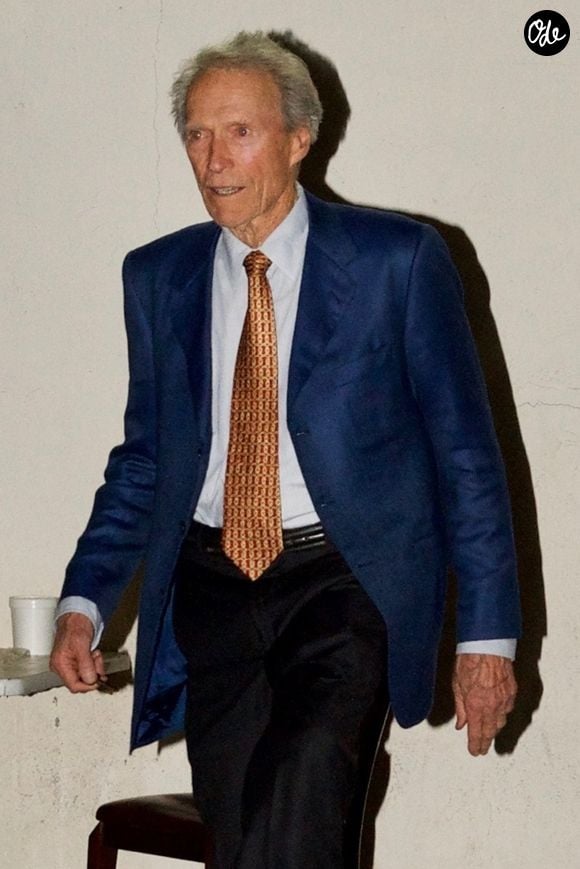 Pour préserver sa longévité, Clint Eastwood insiste sur l'importance de prendre soin de son corps et de son esprit, au-delà de la génétique.

Clint Eastwood est allé diner en famille au restaurant Craig pour fêter l'anniversaire de sa fille M. (21 ans) à West Hollywood, le 14 décembre 2017

Backgrid USA / Bestimage