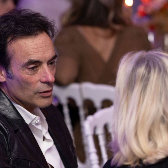 Anthony Delon au dîner de gala caritatif de l'ONG Elisecare dédié aux enfants de la guerre au Pavillon Ledoyen à Paris le 24 Novembre 2025. © Julien Sarkissian / Bestimage