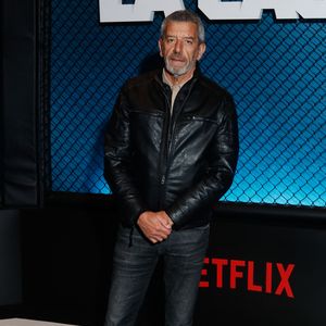Michel Cymès - Avant-première de la série "La cage" se déroulant dans le monde du MMA réalisée par F. Gastambide avec l'aide de D. Krespine qui sera diffusée sur Netfilx à partir du 8 novembre 2024 au Cinéma Pathé Palace à Paris le 4 novembre 2024. © Christophe Clovis / Bestimage
