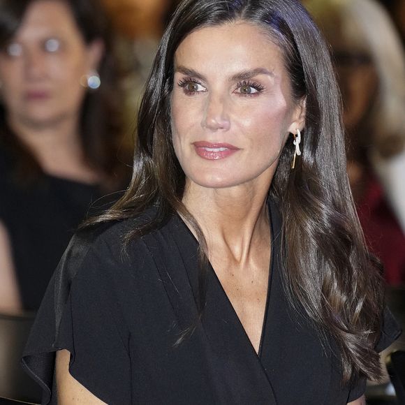 La reine Letizia d'Espagne lors de la cérémonie de remise des Prix internationaux de journalisme du Roi d'Espagne à Madrid le 18 juin 2025. © LALO YASKY / BESTIMAGE