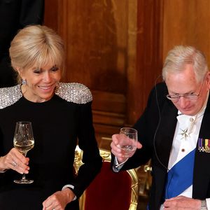 Brigitte Macron, Alastair King, lord maire de Londres lors d’un banquet d’état à Guildhall, Londres le 9 juillet 2025. Le couple présidentiel français est en voyage officiel au Royaume Uni pour trois jours.

© Dominique Jacovides / Bestimage