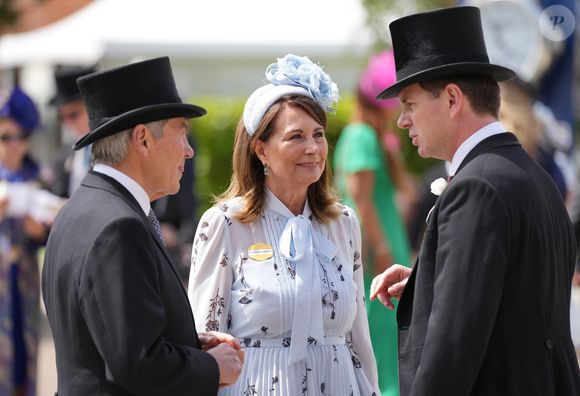 Carole et Michael Middleton, les parents de la princesse de Galles, assistent au deuxième jour de la course hippique Royal Ascot, le 19 juin 2024.Julien Burton / Bestimage