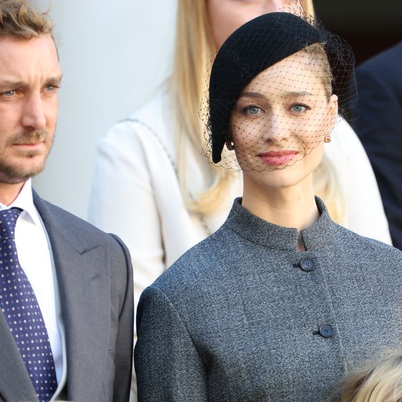 Pierre Casiraghi, Beatrice Borromeo dans la cour du palais princier le jour de la fête nationale de Monaco le 19 novembre 2024.

© Jean-Charles Vinaj / Pool Monaco / Bestimage