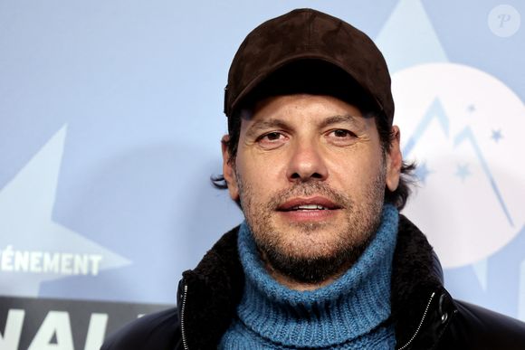 Laurent Lafitte - Tapis rouge lors du 29ème Festival International du Film de Comédie de l'Alpe d'Huez le 22 Janvier 2026. © Dominique Jacovides/Bestimage
