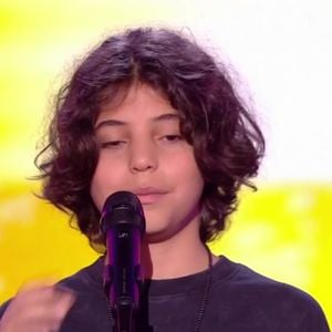 "Avec Matt, tu as un coach qui sait tirer le meilleur de ses talents. Il a déjà mené beaucoup de talents à la victoire, je pense que ce serait un très bon choix pour toi."

Capture d'écran TF1 (The Voice Kids)