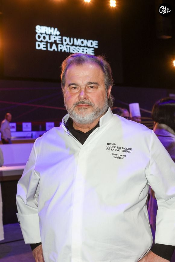 Le chef pâtissier a entièrement repensé les lieux avec une architecte d'intérieur.

Pierre Hermé - Président - Le Japon remporte la Coupe du Monde de la Pâtisserie devant la France et la Malaisie, au Parc des Expositions Eurxepo de Lyon - France, le 25 janvier 2025. Equipe du Japon : Masanaori HATA, Yuji MATOBA, Ryu MIYAZAKI ;   © Jean Marc LHOMER/Bestimage