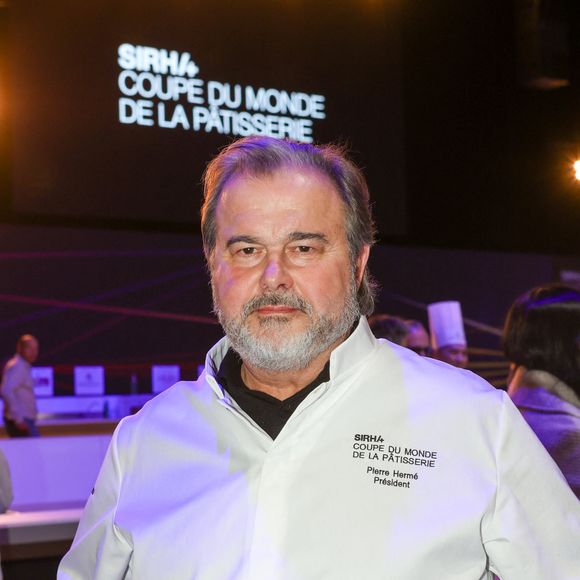 Le chef pâtissier a entièrement repensé les lieux avec une architecte d'intérieur.

Pierre Hermé - Président - Le Japon remporte la Coupe du Monde de la Pâtisserie devant la France et la Malaisie, au Parc des Expositions Eurxepo de Lyon - France, le 25 janvier 2025. Equipe du Japon : Masanaori HATA, Yuji MATOBA, Ryu MIYAZAKI ;   © Jean Marc LHOMER/Bestimage