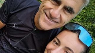 Laurent Jalabert et sa compagne Marion, de 20 ans sa cadette, agrandissent leur famille : un nouveau venu rejoint leur clan
