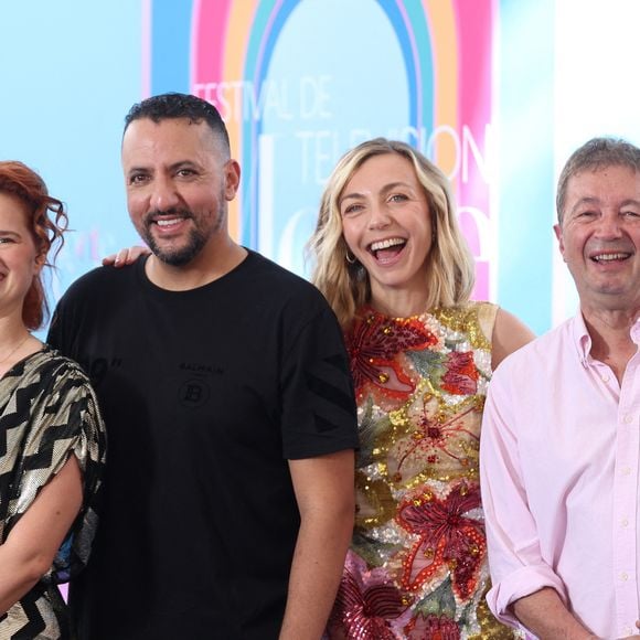 Elodie Poux, Majid Berhila, Amelie Etasse, Frederic Bouraly lors du photocall de "Scènes de ménages" au Grimaldi Forum lors du 64ème Festival de Télévision de Monte Carlo le 14 Juin 2025.

© Denis Guignebourg/Bestimage