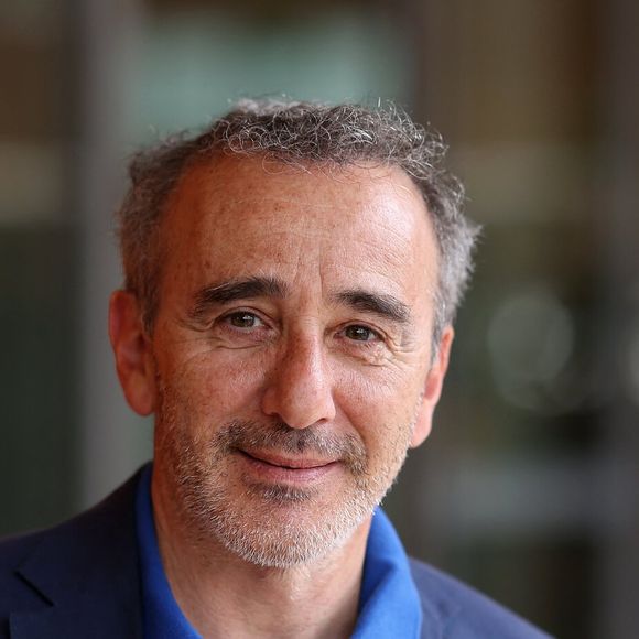 Elie Semoun - Les célébrités au village lors des Internationaux de France de Tennis de Roland Garros le 1er juin 2025. © Dominique Jacovides / Bestimage