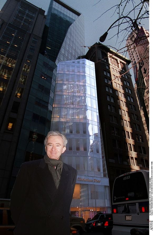 Dior, Vuitton, Berluti... les maisons prestigieuses rassemblées sous l'étiquette LVMH ne manquent pas. 

Bernard Arnault fier d'inaugurer la tour LVMH à New York
©RINDOFF-BORDE / BESTIMAGE