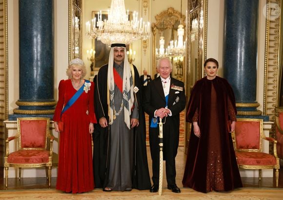 Le roi Charles III d'Angleterre et Camilla Parker Bowles, reine consort d'Angleterre - L'émir du Qatar Tamim ben Hamad Al-Thani et sa femme au dîner d'Etat au palais de Buckingham lors de sa visite d'Etat au Royaume-Uni, le 3 décembre 2024.