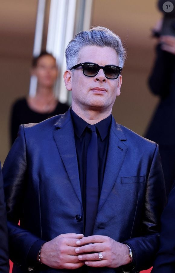 Benjamin Biolay - Montée des marches du film « Marcello Mio » lors du 77ème Festival International du Film de Cannes, au Palais des Festivals à Cannes. Le 21 mai 2024

© Jacovides-Moreau / Bestimage