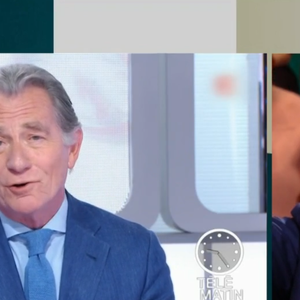 William Leymergie ému dans "Quelle époque !" sur France 2, le 15 novembre 2025.