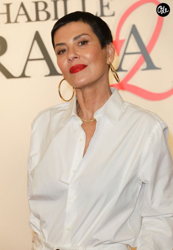 "C’est ma première fois, mais j’ai décidé, au mois d’août, de faire une petite pause des réseaux", a révélé Cristina Cordula le 31 juillet 2026.

Cristina Cordula - Première du film "Le Diable s'habille en Prada (The Devil wears Prada 2)" au cinéma Le Grand Rex à Paris, le 27 avril 2026.
© Guirec Coadic/Bestimage