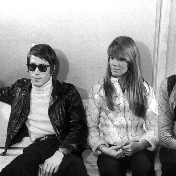 Françoise Hardy aurait eu 81 ans aujourd'hui. 

Le compositeur, guitariste et chanteur pop Jacques Dutronc, l'idole internationale de la pop Françoise Hardy et l'idole des jeunes Michel Polnareff se sont rencontrés à l'hôtel Hilton (de gauche à droite) à Berlin pour des enregistrements et des enregistrements télévisés ("Schau hin - Hör zu"). Photo par Chris Hoffmann/DPA/ABACAPRESS.COM