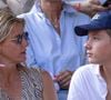 Sarah Poniatowski a changé sa manière de se nourrir, et cessé certaines anciennes mauvaises habitudes. 


Sarah Poniatowski (Lavoine) et son fils Roman - Célébrités dans les tribunes des internationaux de France de Roland Garros à Paris le 1er juin 2022. © Cyril Moreau - Dominique Jacovides/Bestimage