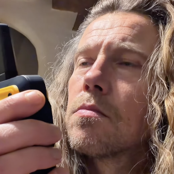 Julien Doré partage une vidéo tendre et amusante avec son fils de 4 ans.

Capture d'écran du compte Instagram de Julien Doré.

Photo : Instagram