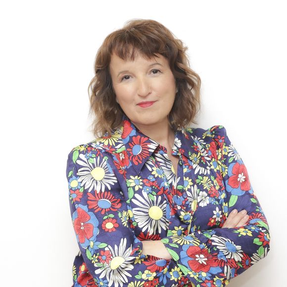 Anne Roumanoff - Anne Roumanoff pose en marge de sa venue à l’émission TPMP People - Paris le 17/02/2023 - © Jack Tribeca / Bestimage