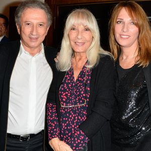Michel Drucker avec sa femme Dany Saval et sa fille Stéphanie (Stéfanie) Jarre - Inauguration du théâtre de la Tour Eiffel à Paris. © Coadic Guirec/Bestimage