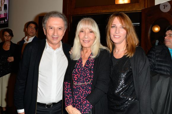 Michel Drucker avec sa femme Dany Saval et sa fille Stéphanie (Stéfanie) Jarre - Inauguration du théâtre de la Tour Eiffel à Paris. © Coadic Guirec/Bestimage