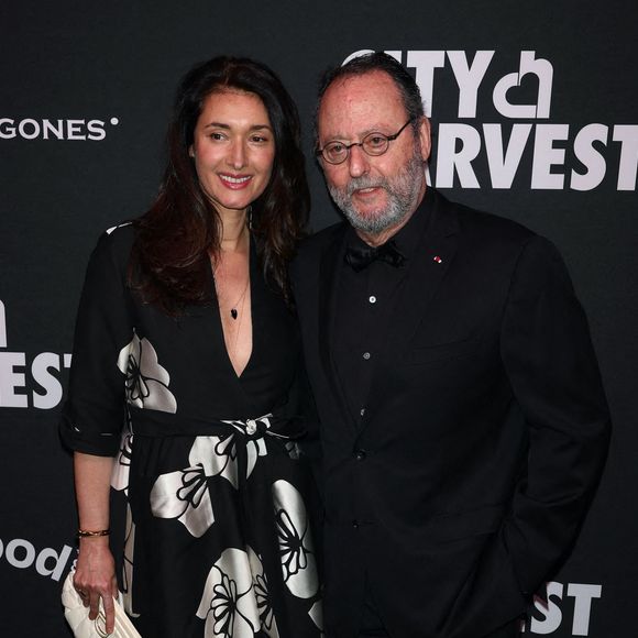 Jean Reno et Zofia Borucka assistent au Gala City Harvest au restaurant Cipriani à New York, NY le 22 avril 2025. Photo par Charles Guerin/ABACAPRESS.COM