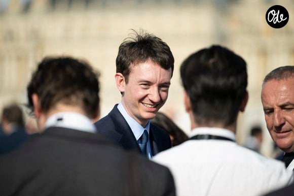 Le président Emmanuel Macron lors du sommet « Choose France » au château de Versailles, le 1er juin 2025.

© Eliot Blondet / Pool / Bestimage