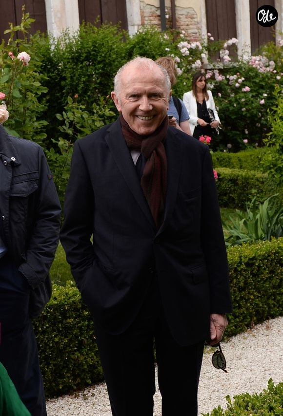 François Pinault - Milla Jovovich, transformée en œuvre d'art vivante pour l'artiste Tara Subkoff dans le cadre de la celebre Biennale de Venise, le 28 mai 2013.