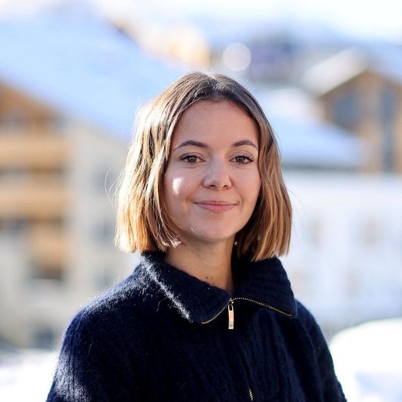 A cette occasion, la jeune femme s'est confiée au "Parisien" et a révélé une amusante anecdote au sujet de son parrain qui n'est autre que… Kad Merad. 

Enya Baroux - Photocall du film "On Ira" dans le cadre de la 28ème édition du Festival international du film de comédie de l'Alpe d'Huez le 18 janvier 2025. © Dominique Jacovides / Bestimage
