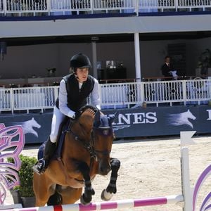 Un corps qu'elle semble arborer depuis ses 20 ans, et ce après deux grossesses.

Charlotte Casiraghi - 20e Jumping International de Monte-Carlo au Port Hercule de Monaco. La compétition célèbre cette année un double anniversaire ; les 20 ans du Jumping et les 10 ans du Longines Global Champions Tour le 25 juin 2015