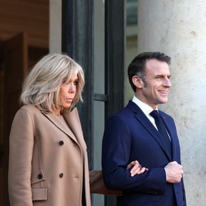 Accueil de B.TINUBU, Président de la République fédérale du Nigéria et de son épouse O.Tinubu par le Président  de la République Emmanuel Macron et Brigitte Macron  au Palais de l'Elysée à Paris le 28 Novembre 2024 © Dominique Jacovides / Bestimage