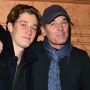 Il s'appelle Benjamin
Laurent Baffie et son fils Benjamin Baffie pour la pièce "Toc toc" - Soirée de présentation de l'événement théâtral du début de l'année 2016 au théâtre Le Palace à Paris, le 30 novembre 2015. © Giancarlo Gorassini/Bestimage